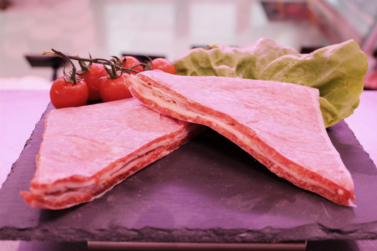 Tramezzini di Carne – Il Cuore Goloso di Prosciutto e Scamorza