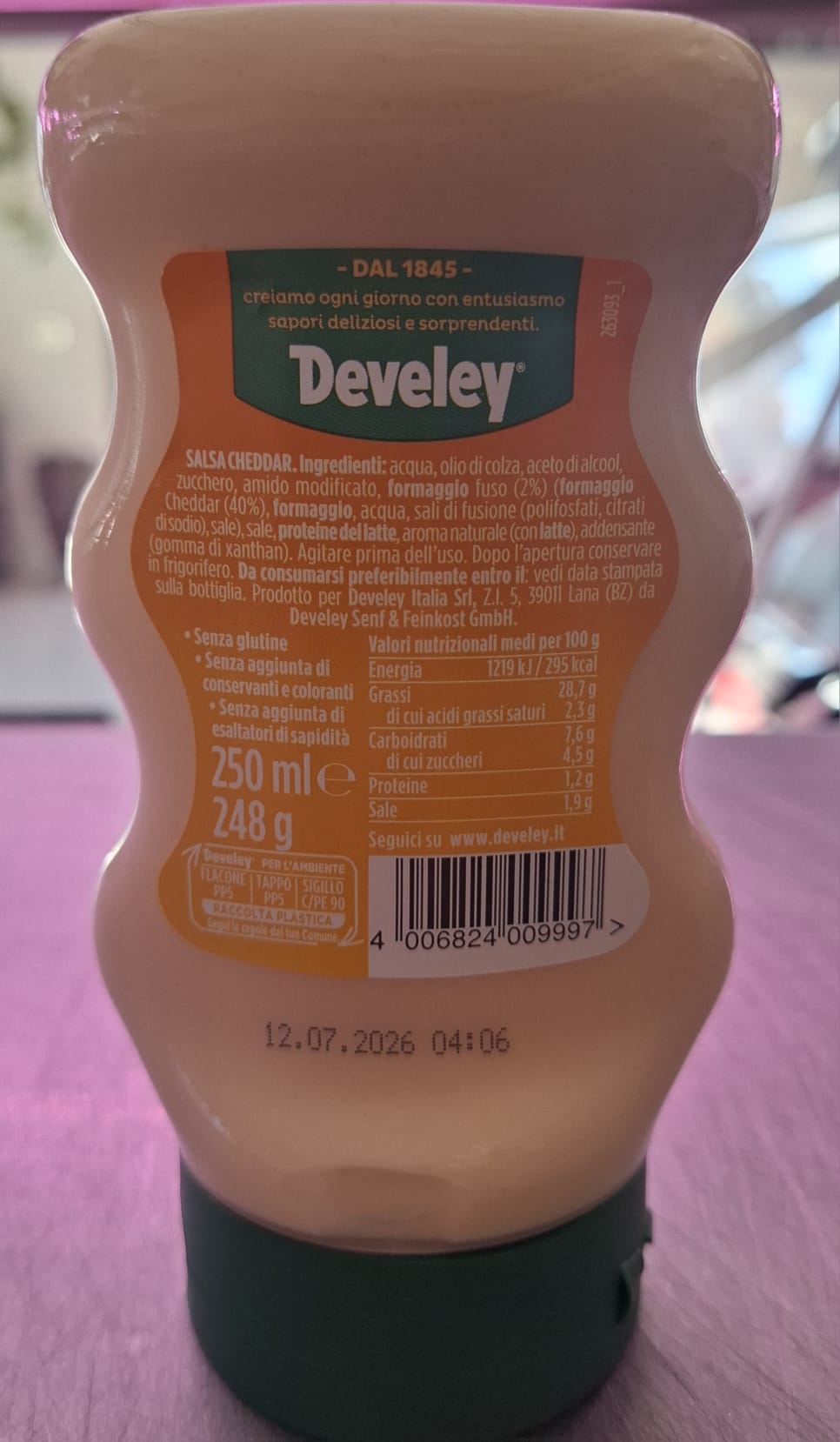 Develey salsa cheddar